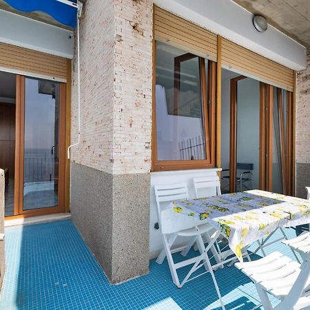 Appartamento Stupenda Vista Mare Bergeggi Bagian luar foto