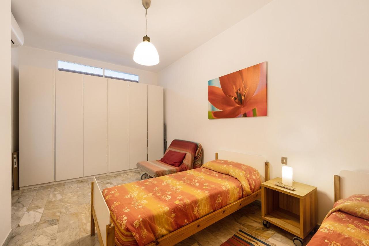 Appartamento Stupenda Vista Mare Bergeggi Bagian luar foto